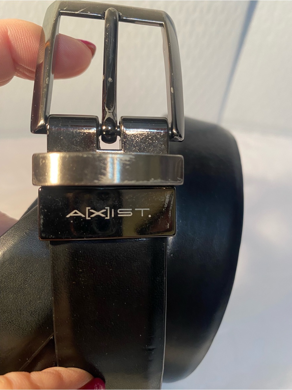 Axist Black Men's Leather Belt with Polished Gunmetal Buckle Size 40